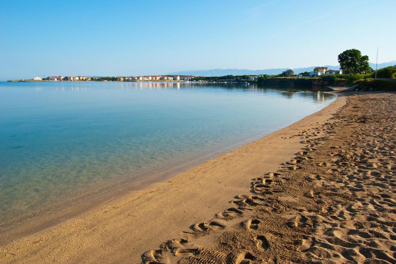 Family Friendly Apartments With A Swimming Pool Povljana, Pag - 244 Zewnętrze zdjęcie