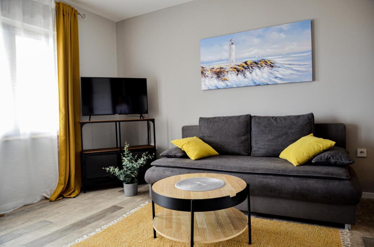 Family Friendly Apartments With A Swimming Pool Povljana, Pag - 244 Zewnętrze zdjęcie