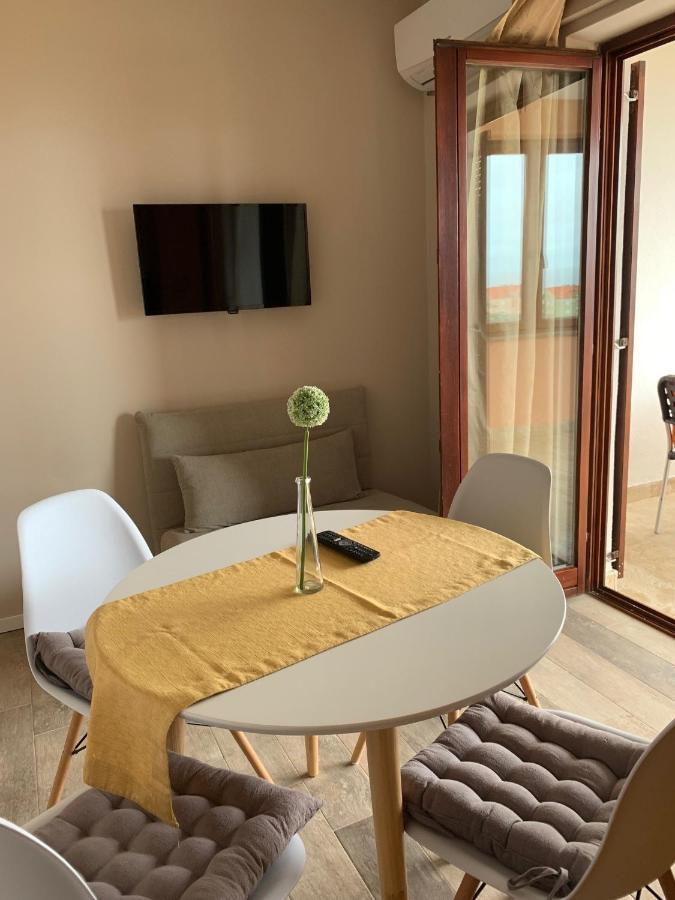 Family Friendly Apartments With A Swimming Pool Povljana, Pag - 244 Zewnętrze zdjęcie