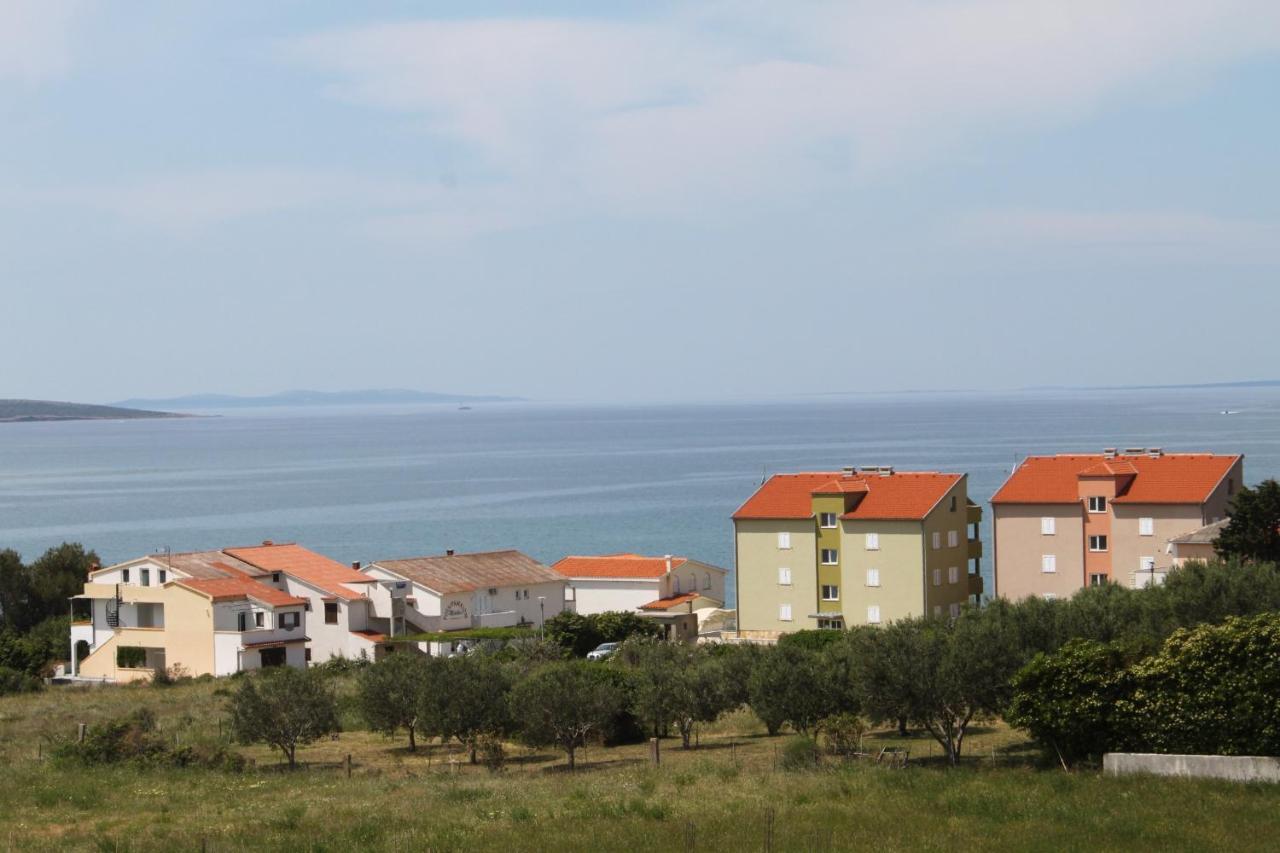 Family Friendly Apartments With A Swimming Pool Povljana, Pag - 244 Zewnętrze zdjęcie