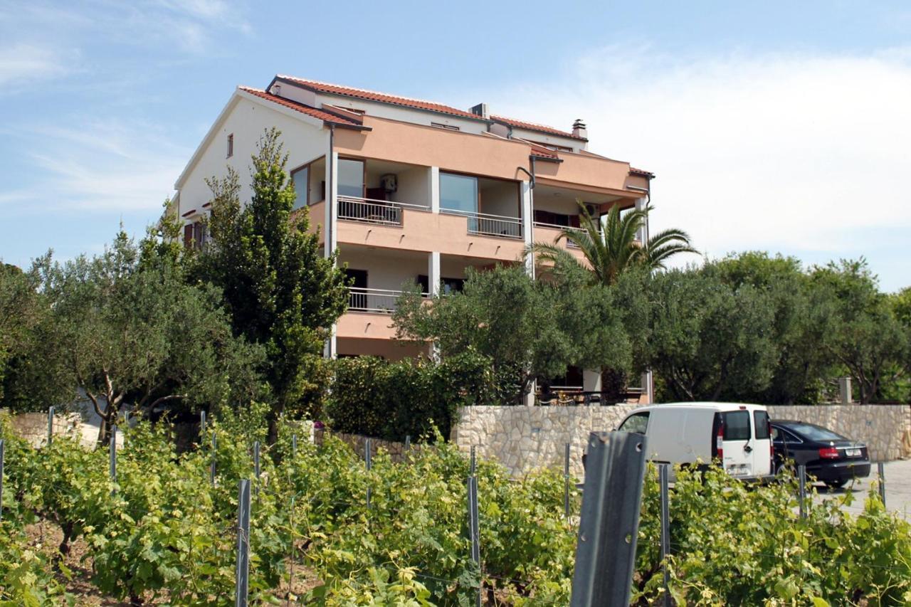 Family Friendly Apartments With A Swimming Pool Povljana, Pag - 244 Zewnętrze zdjęcie