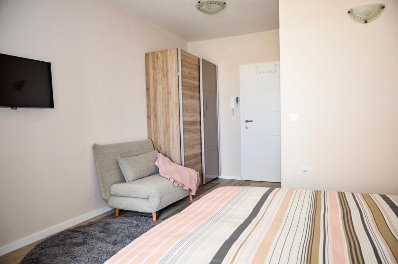 Family Friendly Apartments With A Swimming Pool Povljana, Pag - 244 Pokój zdjęcie