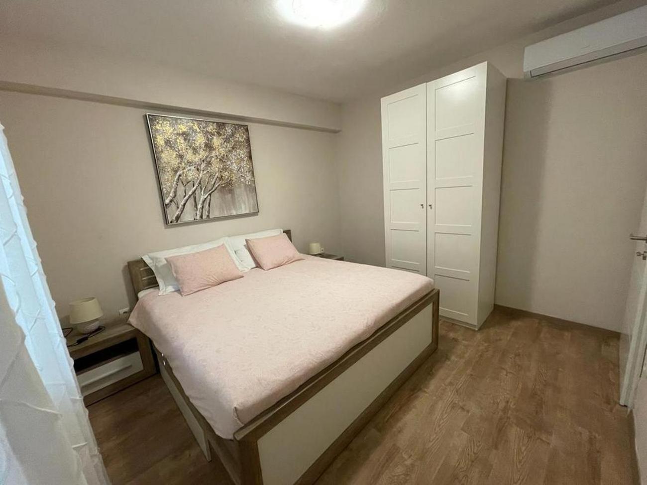 Family Friendly Apartments With A Swimming Pool Povljana, Pag - 244 Pokój zdjęcie